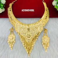 Nouveau design, collier classique en laiton plaqué or avec chaîne en forme de fleur, ensemble pour mariage et fête
