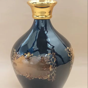 Florero de hierro con acabado dorado de obsidiana de lujo hecho a mano, decoración moderna de calidad superior para el hogar, el hotel y el regalo cooperativo - Product Image 1