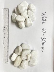 Galets et galets de pierre de rivière blanche neige de haute qualité finition naturelle polie directement du Vietnam - Product Image 4