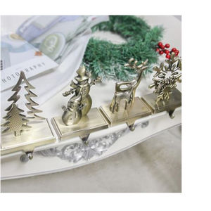 High Quality Golden <b>Stocking</b> <b>Holder</b> Stylish Metal with Gold Plating Wholesale Supply <b>Christmas</b> <b>Stockings</b> Stock <b>Holder</b> at Price - Product Image 5