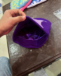 Gorro cálido de invierno con logotipo personalizado al por mayor, gorro de punto de moda de fibra acrílica con logotipo hecho en Pakistán para ropa de playa - Product Image 2