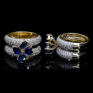 Bague élégante en or jaune 14 carats plaqué rhodium, large bande classique, pavée de diamants naturels taille brillant, motif floral en grappe - Product Image 1