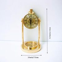 Horloge de table analogique en laiton antique élégante Horloge à quartz en verre vintage pour la décoration de la maison et du bureau Cadeau de mariage Fabriqué en métal durable