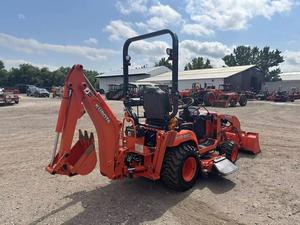 Tracteur à roues Kubota BX-25D d'occasion avec tondeuse et chargeur frontal, moteur 25/30/50 CV et composants de transmission essentiels - Product Image 3