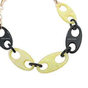 Collier ajustable en perles de résine ovales, léger et tendance, disponible dans toutes les couleurs, pour femme, style décontracté - Product Image 6