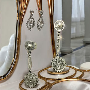 Pendientes de tuerca elegantes de alta calidad más vendidos, brillo brillante de alta calidad directo del proveedor indio - Product Image 2