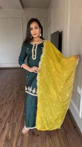 Lehenga Choli traditionnel pakistanais en soie romaine brodée, tenue de fête indienne pour mariage, avec dupatta en filet et sharara shalwar - Product Image 2