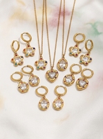Set Kalung dan Anting Huggie Dreamshow Vintage, Hiasan Hati Bunga Oval, Zirkonia Kubik, Baja Anti Karat 316L, Lapisan Emas 18K