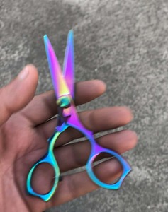 Tijeras de corte de pelo de acero inoxidable súper afiladas, tijeras de peluquero de hoja recta de alta calidad con mango de cerámica, tipo de belleza - Product Image 6