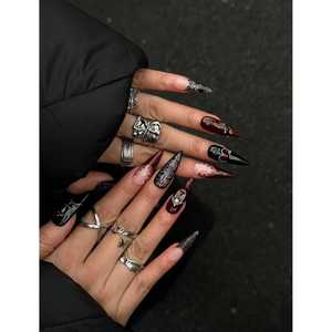 Unghie Finte Crimson Lace: Accessorio per Nail Art Elegante e alla Moda - Product Image 4