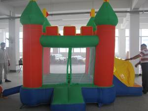 Mini château gonflable en nylon pour enfants pour sauter et s'amuser dans un parc d'aventure ou une garderie - Product Image 2