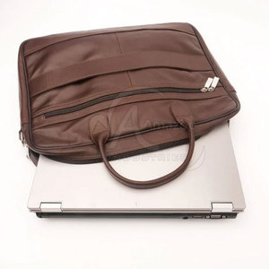 Sacs messagers tendance, sacs messagers élégants, sacs messagers durables pour usage professionnel - Product Image 3