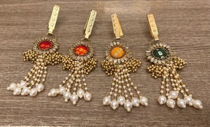 พวงกุญแจ satka kundan สำหรับสุภาพสตรี haldi mehendi ของขวัญแต่งงานเพื่อนเจ้าสาวของขวัญคืนเพื่อนเจ้าสาวของขวัญแบบดั้งเดิม - Product Image 2
