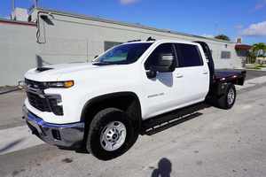 Déstockage Gratuit - Meilleures Offres 2024 - Camion d'occasion Silverado 2500HD 8 1/2 pi à plateau plat, cabine double, conduite à gauche - Expédition mondiale - Product Image 2