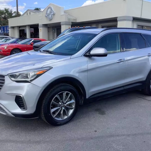 2017 Hy * undai Santa Fe SE d'occasion - Product Image 1