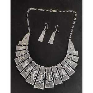 Collier Patti personnalisé, ethnique, religieux, plaqué or rose, pour les occasions d'anniversaire - Product Image 1