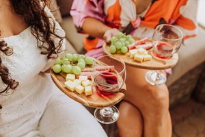 Assiettes à vin en feuille de palmier Areca durables 8 assiettes carrées élégantes et compostables assiettes jetables à vin et collation durables - Product Image 3