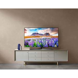 สมาร์ททีวีขนาด 65 นิ้ว สำหรับใช้ในบ้าน ความละเอียด 4K Ultra HD มุมมองกว้าง ดีไซน์โลหะ รองรับระบบสั่งงานด้วยเสียง - Product Image 1