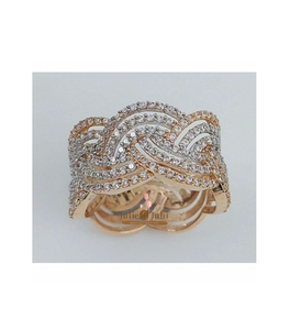 แหวนเพชรผู้หญิง ทอง 18k เครื่องประดับหรูหรา ดีไซน์เหนือกาลเวลา สง่างาม ระยิบระยับ และมีสไตล์ - Product Image 2