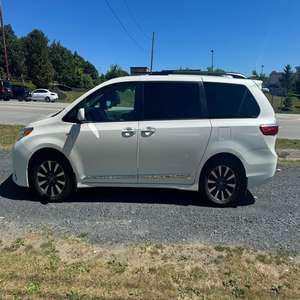 Toyota Siennaa SUV usado fresco y limpio Venta caliente Mejor distribuidor Compre ahora Envío rápido Velocidad máxima Bastante usado Clean Ride - Product Image 6