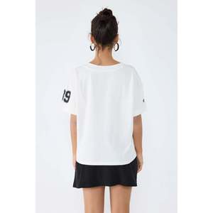 เสื้อสเวตเชิ้ตพิมพ์ลายพื้นฐาน - Product Image 5