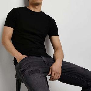 Camiseta Unisex de Estilo Urbano con Patrón Atemporal, Fabricante de Camisetas Casuales de Algodón de Alta Densidad, Suministro al por Mayor de Fábrica - Product Image 1