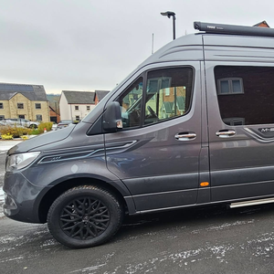 Minivan de Aluminio de Lujo, la Más Vendida, Autocaravana para Viajes, Camping y Uso Doméstico, con Aire Acondicionado y Comodidades de Auto - Product Image 5