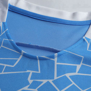 Maillot de football et ensemble de maillots de football pour hommes caractéristiques athlétiques tissu à séchage rapide idéal pour l'été et l'hiver jouer - Product Image 3