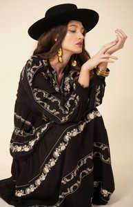 2024 élégant fête Maxi robe femmes broderie lourde à manches longues étage longueur concepteur doux Style tissé tissu modèle personnalisé - Product Image 3