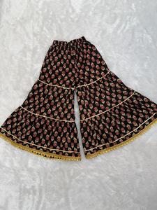 Kurti Sharara Dupatta Set niños Niñas Algodón puro Suave cómodo Ropa de fiesta étnica Festival Ropa India tarifa al por mayor - Product Image 4