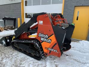 2020 DITCH WITCH SK3000 Skidsteer Loader XC750K Zanjadora con Motor de Bomba y Engranaje de Alta Eficiencia - Product Image 3