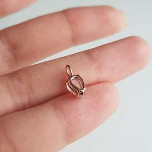 Collier pendentif en or massif 14K avec pierre de lune arc-en-ciel naturelle taille poire 1,3 ct, sertissage à griffes, minimaliste, 18 pouces, pour usage quotidien, semi-précieux - Product Image 2