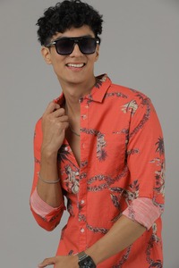 Sortez avec style avec cette chemise à manches longues en coton à fleurs pour homme, coupe classique, tissu confortable et respirant, séchage rapide pour une utilisation quotidienne - Product Image 4