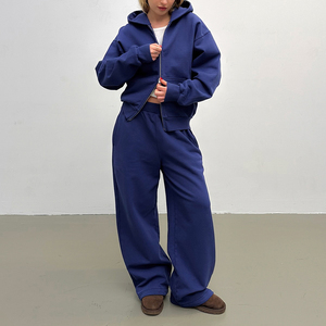 Ensemble survêtement en molleton français pour homme avec logo personnalisé, qualité supérieure, sweat-shirt à capuche surdimensionné à double fermeture éclair et pantalon de survêtement en vente - Product Image 2