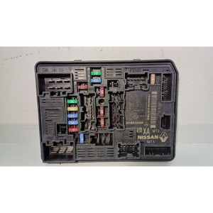 Boîtier de commande de porte-fusibles RENAULT Captur Série 284B64086R H4M630 hybride 1598 (19>) - Product Image 1