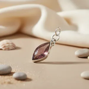Pendentif en argent 925 avec améthyste taille poire, serti clos, minimaliste, solitaire, unisexe, pour usage quotidien, décontracté/sportif, cadeau - Product Image 1
