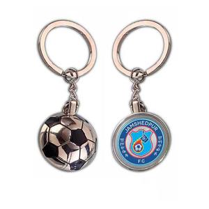Porte-clés de football en métal durable de la meilleure qualité Accessoire de sport parfait pour les fans ou les joueurs disponible pour l'approvisionnement en gros - Product Image 1