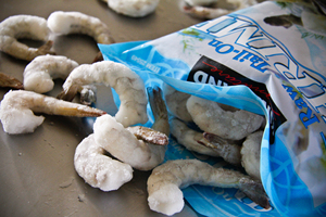 Crevettes Vannamei surgelées, préparées, en divers conditionnements - Boîte, sac, vrac, sans tête, frites, IQF, traitées avec conservation de l'eau - Product Image 4