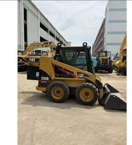 Chargeuse compacte Caterpillaar 226B d'occasion adaptée aux projets agricoles et miniers, 2,6 tonnes, livraison rapide, directement de l'usine - Product Image 3