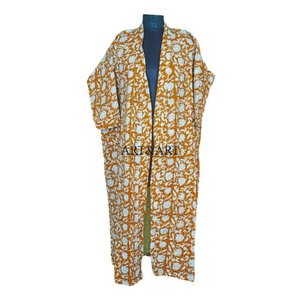 Robe Kantha de style kimono japonais faite à la main, imprimé Suzani multicolore, réversible, élégante, avec ceinture à nouer, pour l'hiver et l'été, idéale pour le sommeil et le spa - Product Image 2
