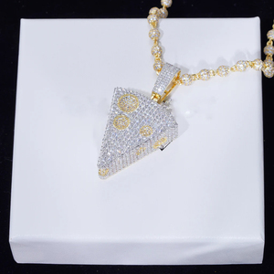 Colgante de Hip Hop con diseño de pieza de Pizza de oro macizo de 10kt con diamantes de moissanita de corte brillante redondo encanto único para regalo - Product Image 1