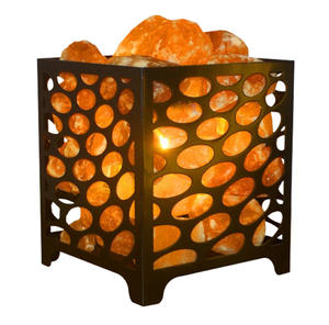 Paniers de lampes au sel de l'Himalaya en métal ou en fer forgé avec morceaux roses pour la vente en ligne de lampe de panier en fer forgé de l'himalaya - Product Image 2