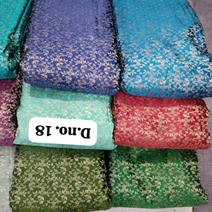 Tela de brocado de seda 100% personalizada al por mayor de alta calidad para tapicería de moda de lujo y artesanía de colores vibrantes - Product Image 1