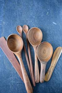 Cucharas de diseño de madera de buena oferta, Decoración de cocina, diseño de restaurante y Hotel, cubiertos naturales con diseño de acabado pintado - Product Image 5