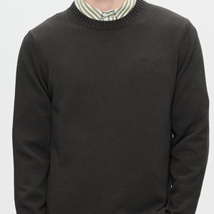 เสื้อสเวตเตอร์ผู้ชายสไตล์เมือง ดีไซน์ใหม่ แขนจั๊ม คอกลม ผ้าถักระบายอากาศ ใส่สบาย ทรงหลวม ดีไซน์พิเศษ - Product Image 1