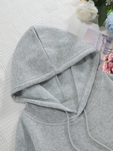 เสื้อฮู้ดผู้ชายคุณภาพสูง ผ้าฝ้ายฟลีซ พิมพ์ลายโลโก้ด้วยเทคนิค DTF แบบกำหนดเอง ทรงปกติ กันลม เหมาะสำหรับฤดูหนาว - Product Image 3