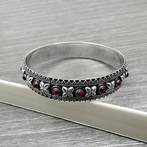 Fabulous Design 925 Sterling Oxidized <b>Silver</b> Indian Artisan Handcrafted Jewelry Natural Ruby Gemstone Round Shape Ethnic Bangle - Product Image 4