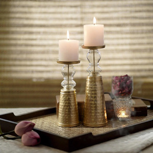 Portavelas de metal Soporte de vela moderno Soporte de vela de metal Oro Disponible a precio al por mayor - Product Image 1