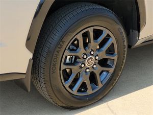 Offre Spéciale : Toyota Sequoia Platinum 4x4 d'occasion 2023 - Prêt à être expédié - Product Image 5
