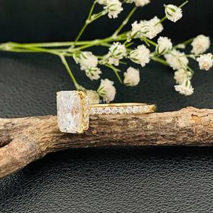 Bague de fiançailles solitaire en or massif 14 carats 1.50 ct CVD avec diamant radiant, bague solitaire en diamant cultivé en laboratoire coupe radiante 1.50 ct - Product Image 5